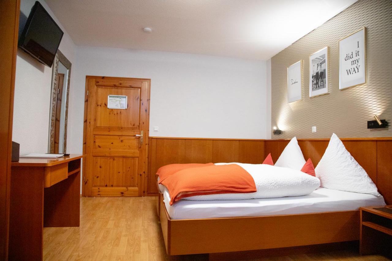 Kleines Hotel Westhus Doerpen Exterior photo